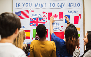 Ensino Bilíngue: o caminho para o futuro dos alunos no mundo globalizado