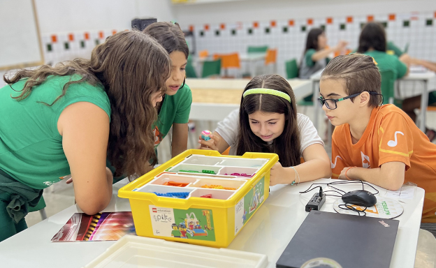 Fora da lousa: como experiências coletivas fortalecem a convivência e a participação dos alunos